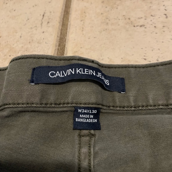 Calvin Klein Jeans Men's Khaki / Olive Green Straight Leg Jeans W34 L30 - Picture 2 of 7